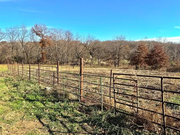 $199,500 | 4395 East 1000th Road, El Dorado Springs, MO 64744