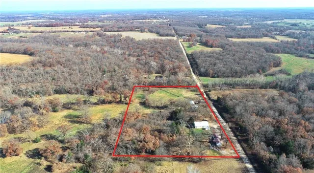 $199,500 | 4395 East 1000th Road, El Dorado Springs, MO 64744
