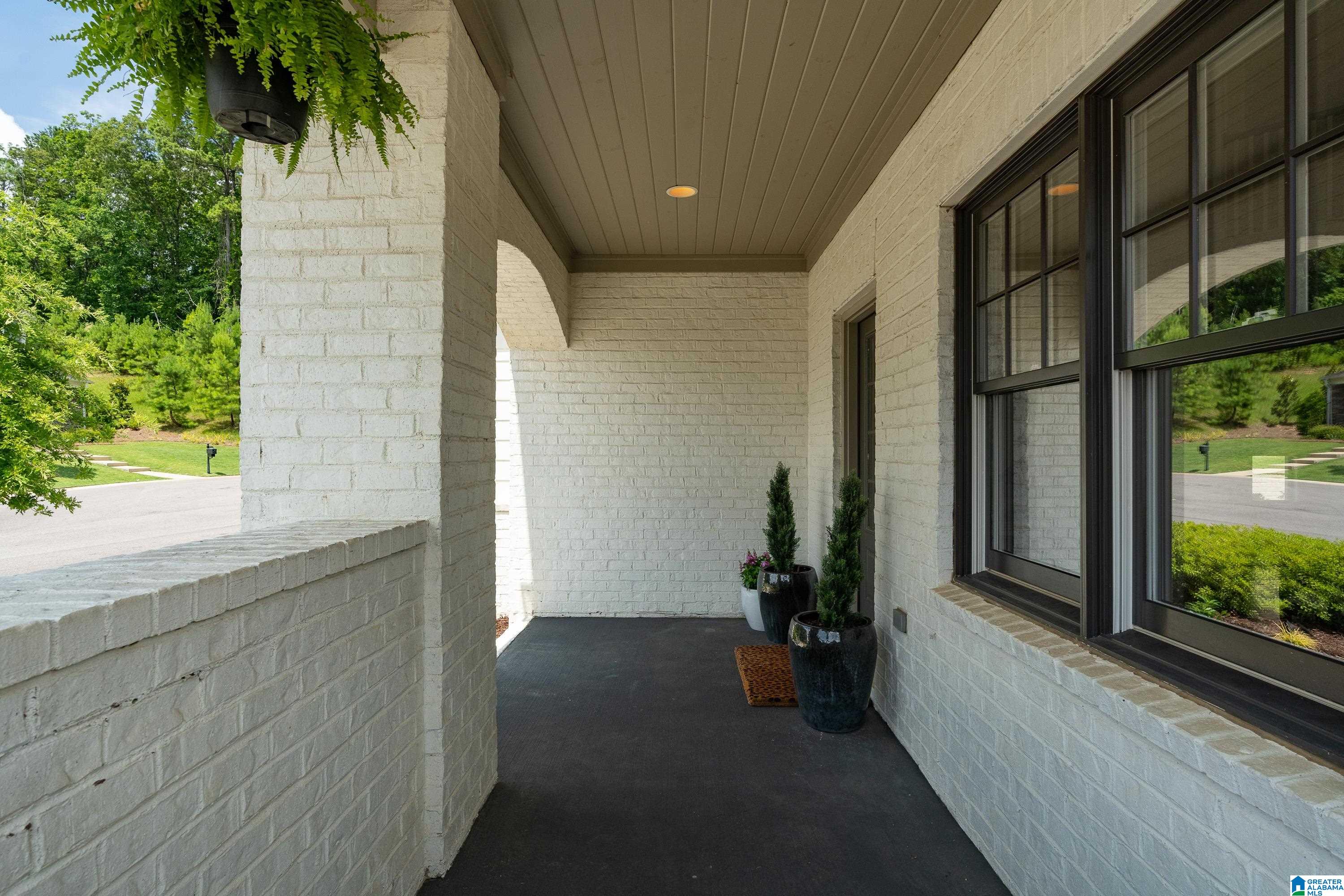 2539 Sebonac Road Birmingham, AL 35226 - Photo 4 of 59