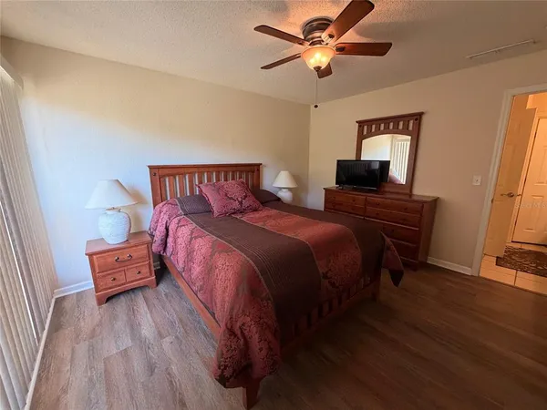 $1,350 | 1810 Northwest 23rd Boulevard, Unit 137, Gainesville, FL 32605