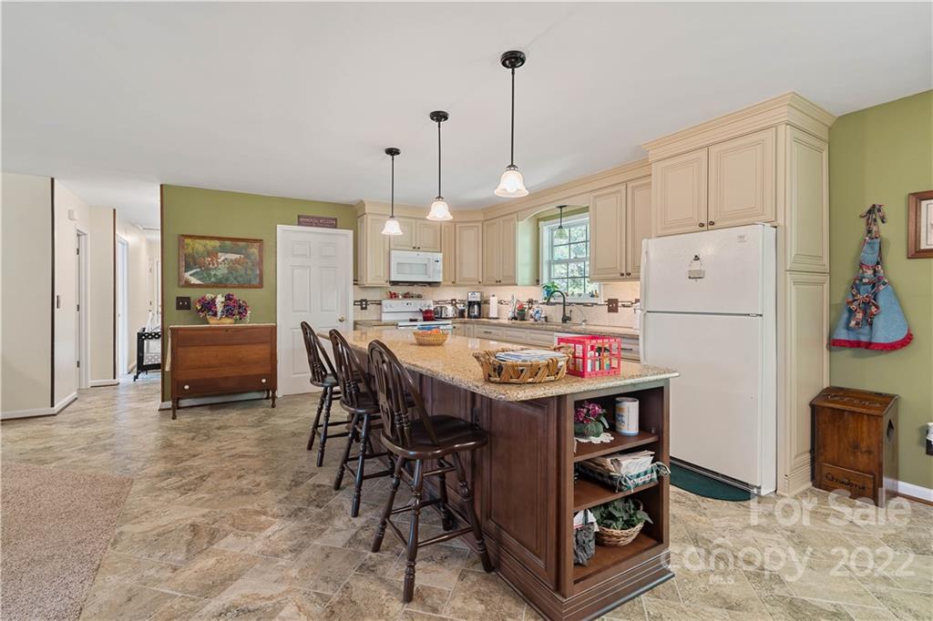 330 Orindawood Road McConnells, SC 29726 - Photo 7 of 18 Gallery Image 7