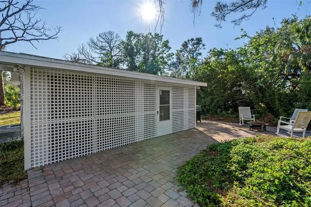 $1,300,000 | 700 Faith Avenue, Osprey, FL 34229