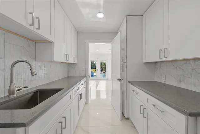 $1,300,000 | 700 Faith Avenue, Osprey, FL 34229