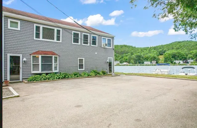 $2,400 | 37 Pleasant Point Road, Unit B, Lebanon, ME 04027