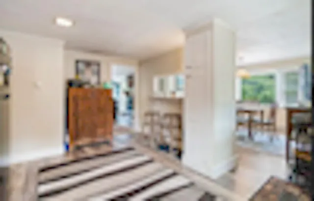 $2,400 | 37 Pleasant Point Road, Unit B, Lebanon, ME 04027