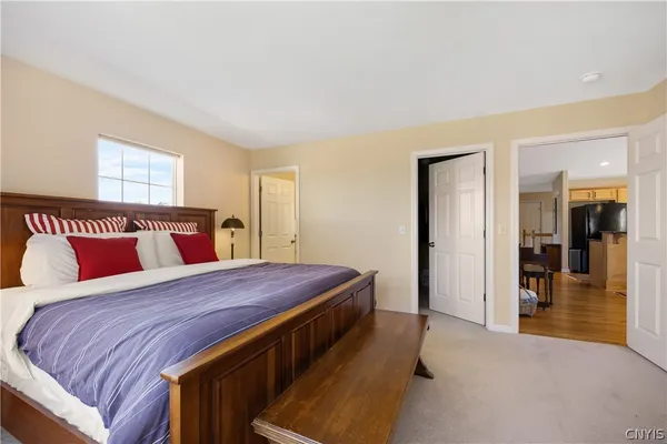 $475,000 | 2 South Village Drive, Cazenovia, NY 13035