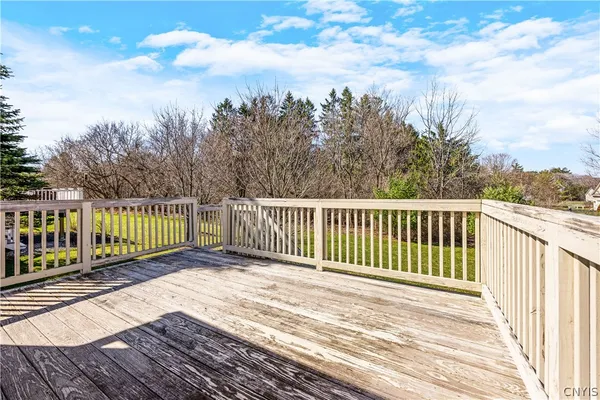 $475,000 | 2 South Village Drive, Cazenovia, NY 13035