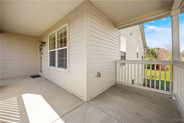 $475,000 | 2 South Village Drive, Cazenovia, NY 13035