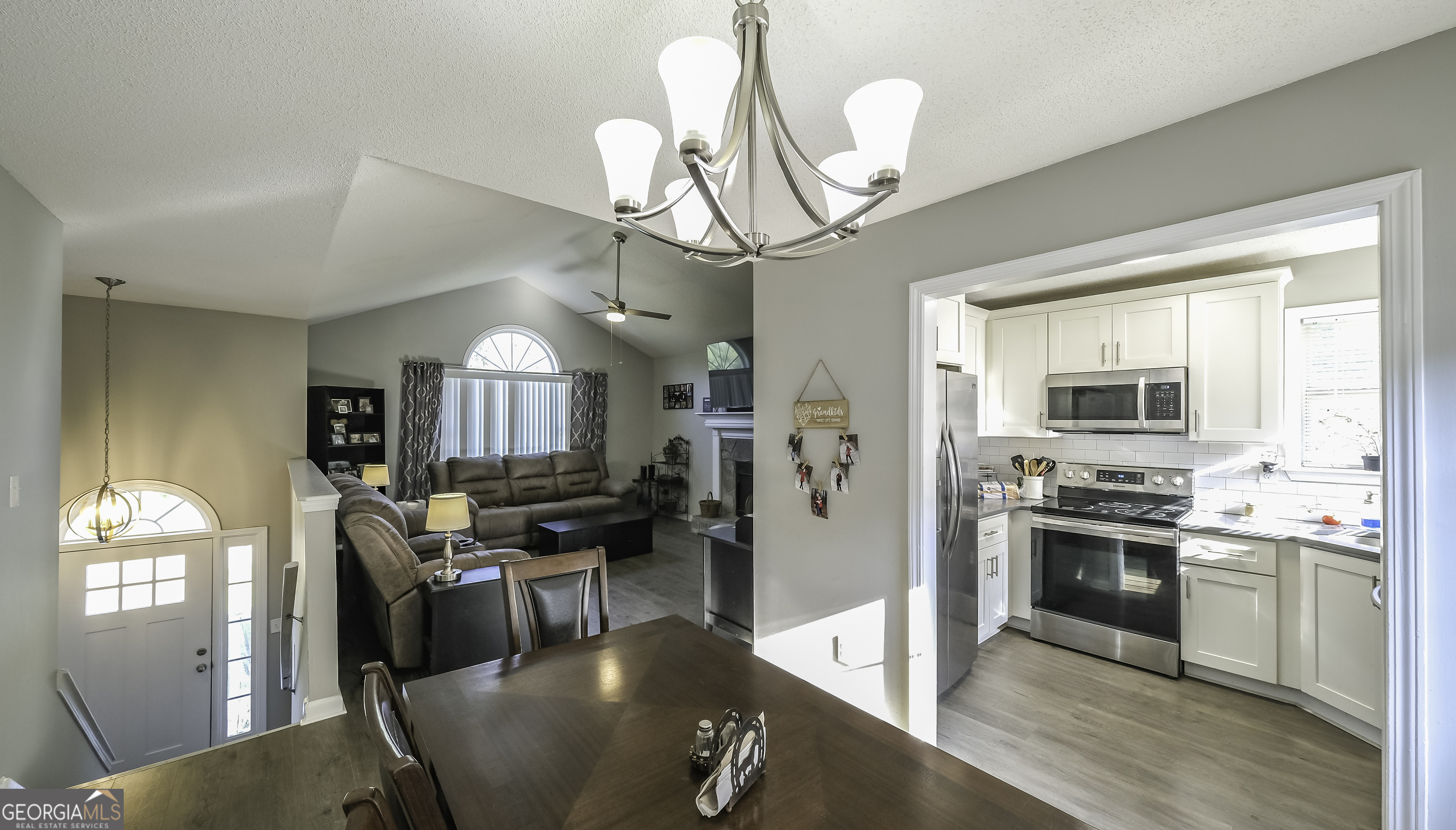 85 Taylors Gin Road Temple, GA 30179 - Photo 29 of 45 a view of a kitchen and dining room