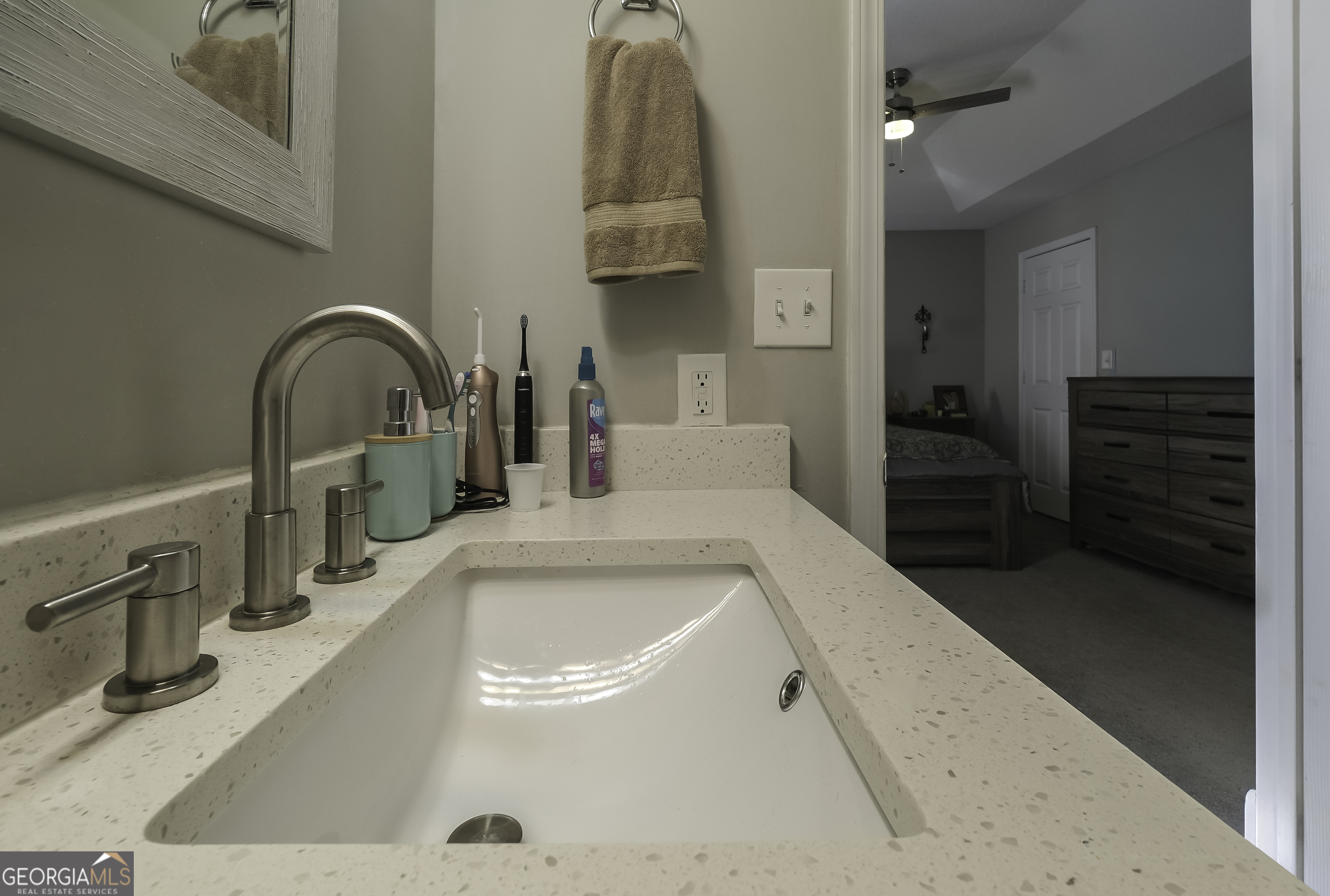 85 Taylors Gin Road Temple, GA 30179 - Photo 9 of 45 a bathroom with a tub sink and mirror