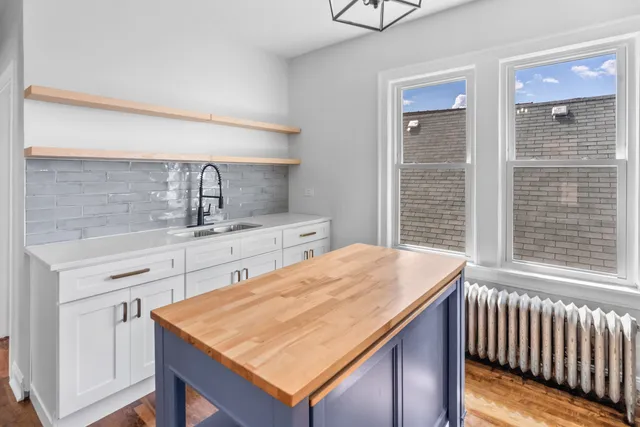 $1,350 | 10542 South Ave L, Unit 2, Chicago, IL 60617