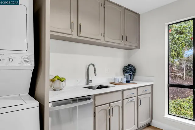 $449,000 | 16411 Saratoga Street, Unit 106W, San Leandro, CA 94578