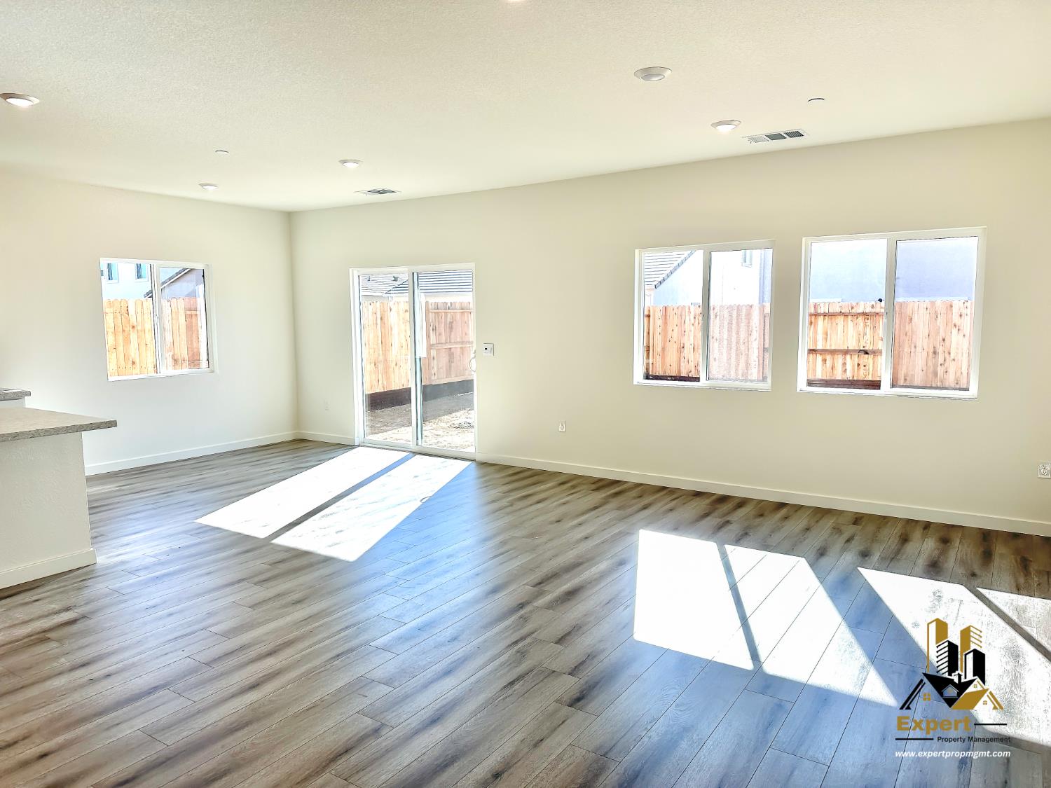 8161 Trapper Rnch Road Roseville, CA 95747 - Photo 5 of 25