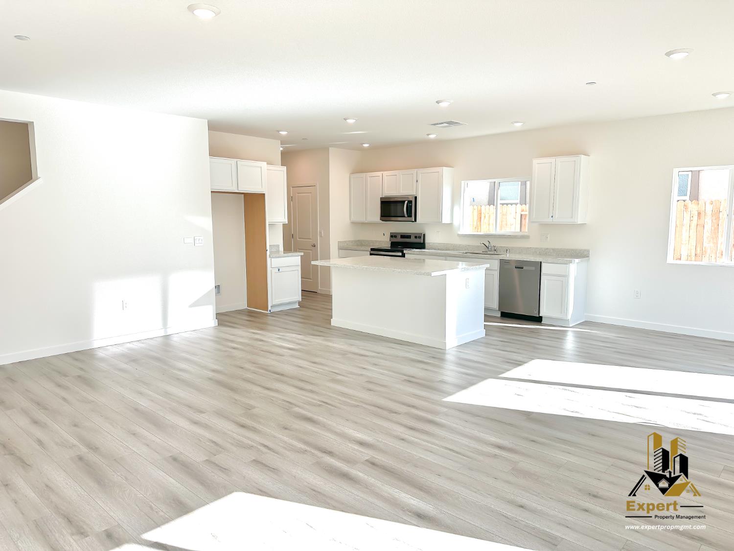 8161 Trapper Rnch Road Roseville, CA 95747 - Photo 6 of 25