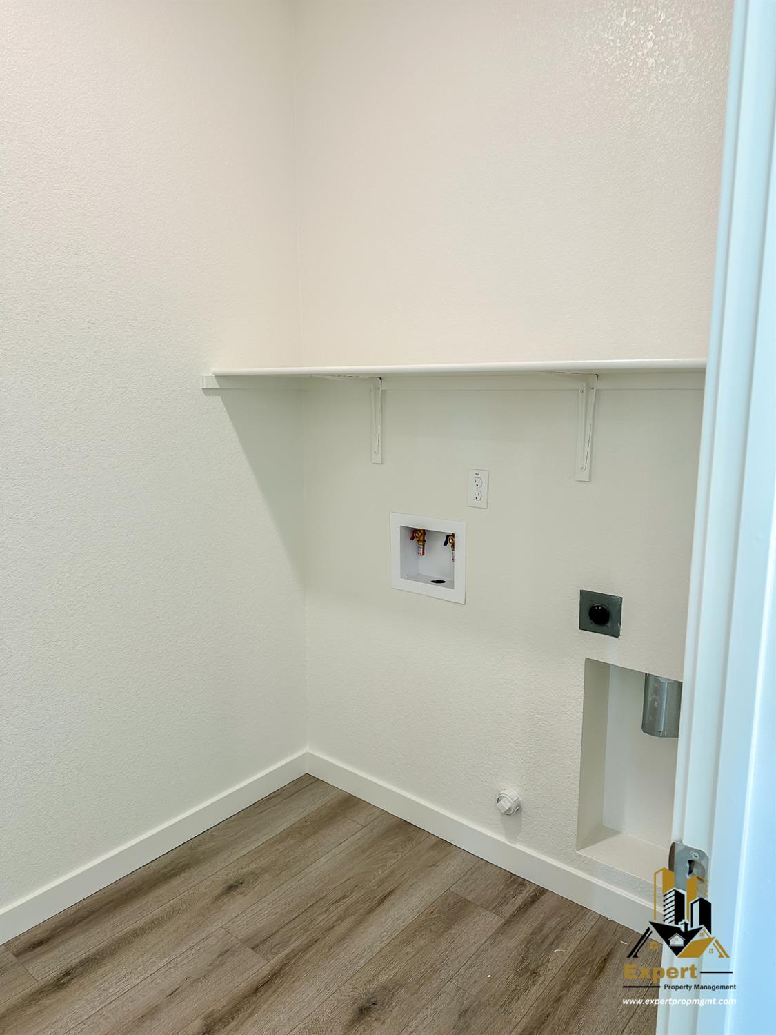 8161 Trapper Rnch Road Roseville, CA 95747 - Photo 9 of 25