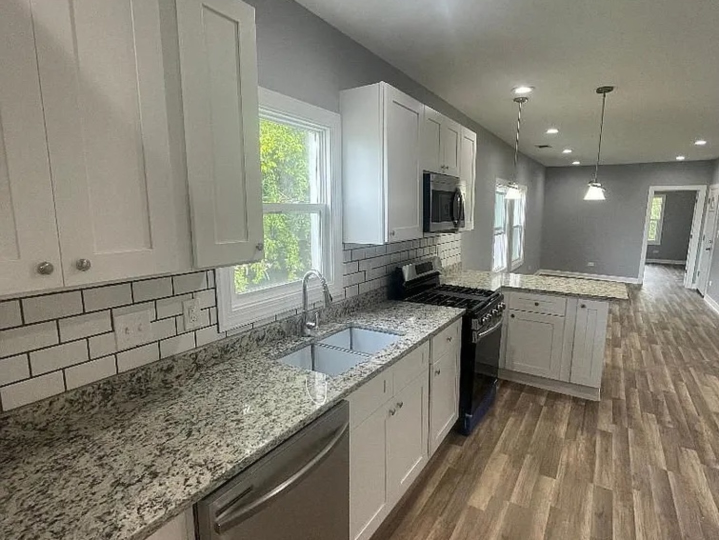3021 138th Place, Unit 2 Burnham, IL 60633 - Photo 5 of 13