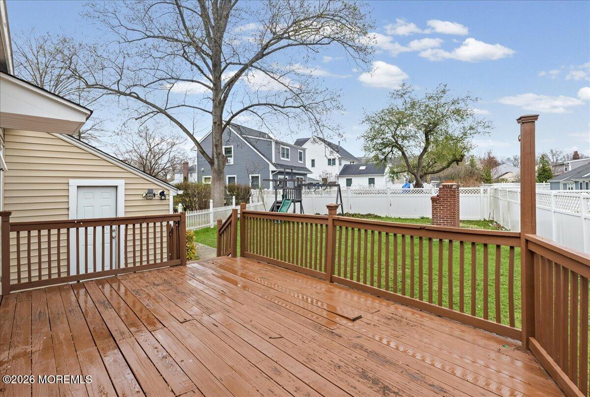 20 Weldon Road Matawan, NJ 07747 - Photo 27 of 29 31-Weldon_Rd-031
