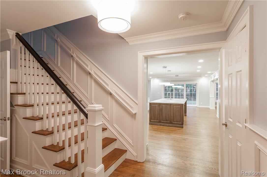 976 North Cranbrook Road Bloomfield Hills, MI 48301 - Photo 3 of 75 IMG_7366.jpg