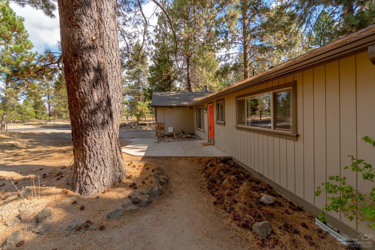 19245 Baker Road Bend, OR 97702 - Photo 2 of 25 Additional Photo