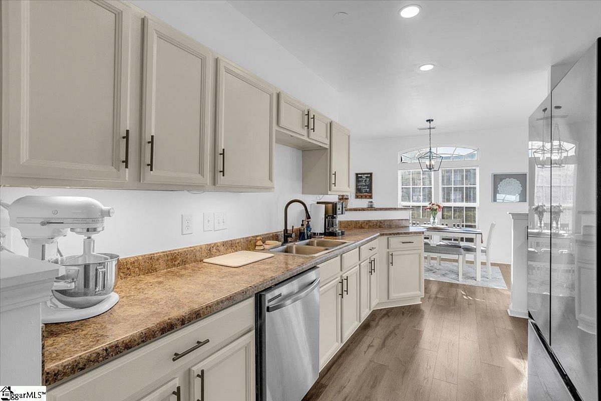 220 Spring Crossing Circle Greer, SC 29650 - Photo 13 of 42 Gallery Image 13