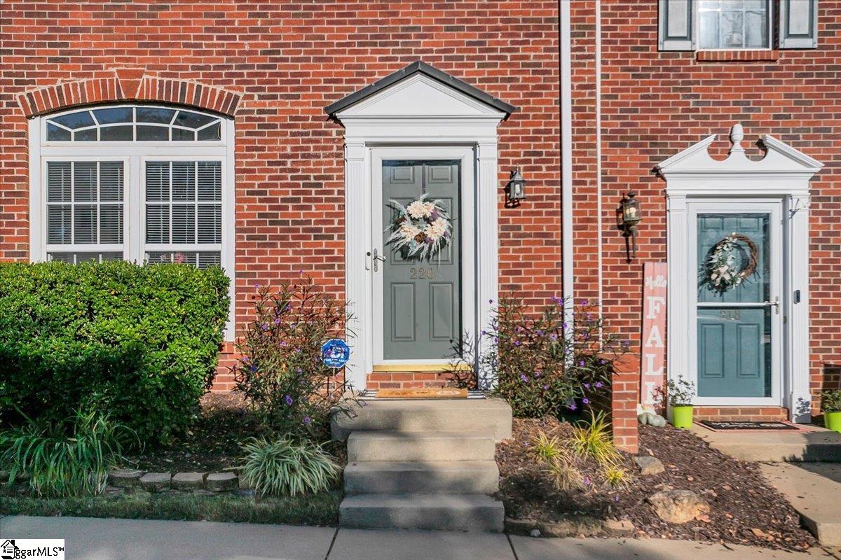 220 Spring Crossing Circle Greer, SC 29650 - Photo 2 of 42 Gallery Image 2