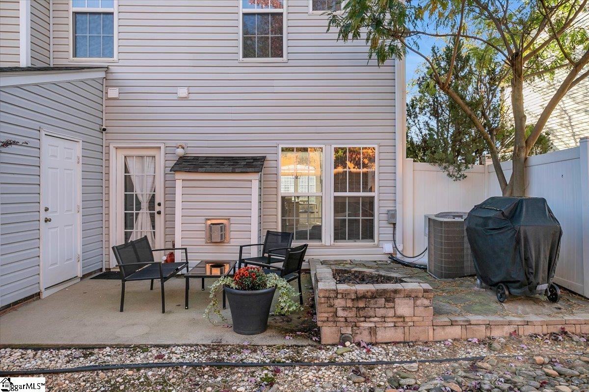 220 Spring Crossing Circle Greer, SC 29650 - Photo 39 of 42 Gallery Image 39