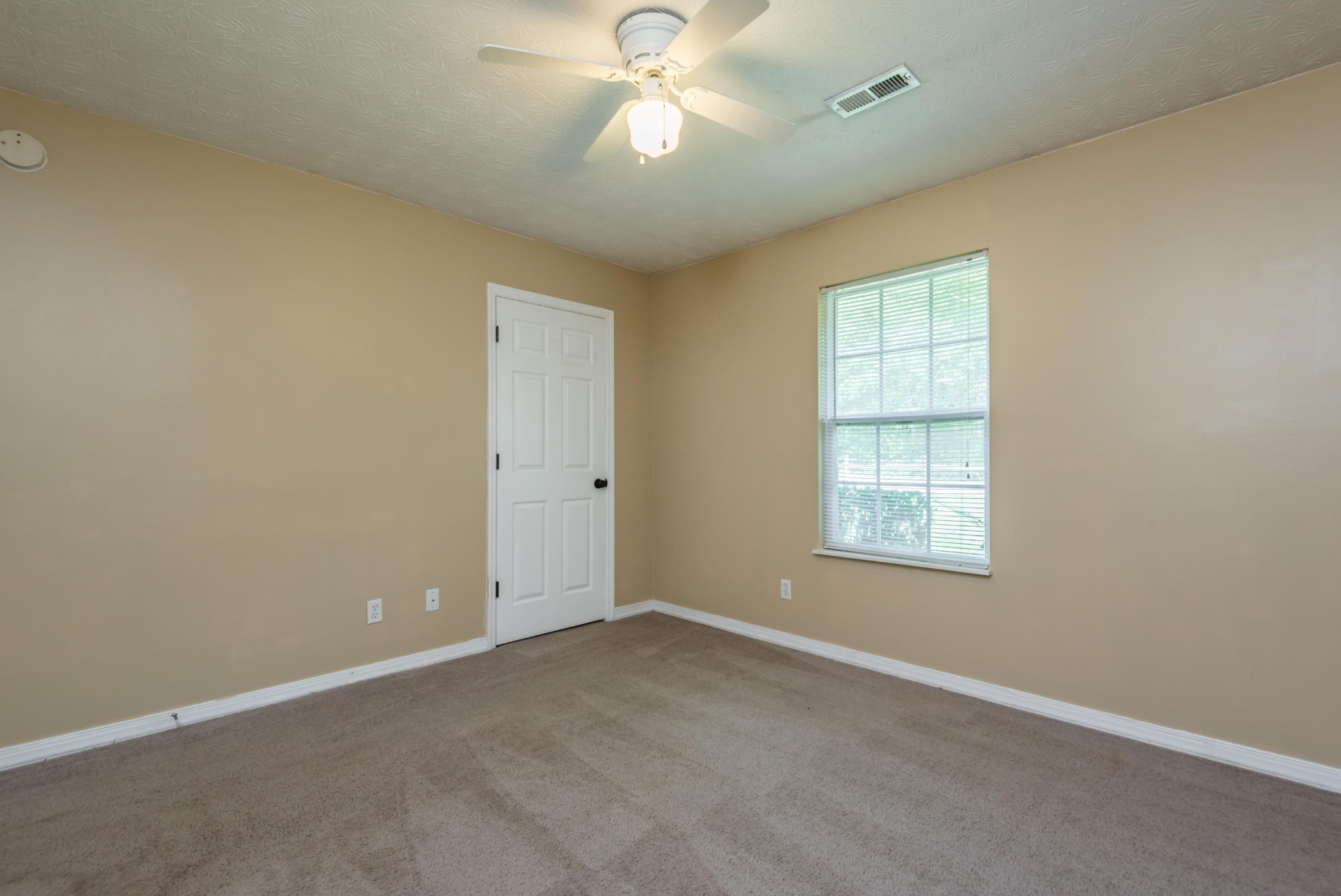 1220 Cloyds Church Road Greenback, TN 37742 - Photo 15 of 31 Gallery Image 15