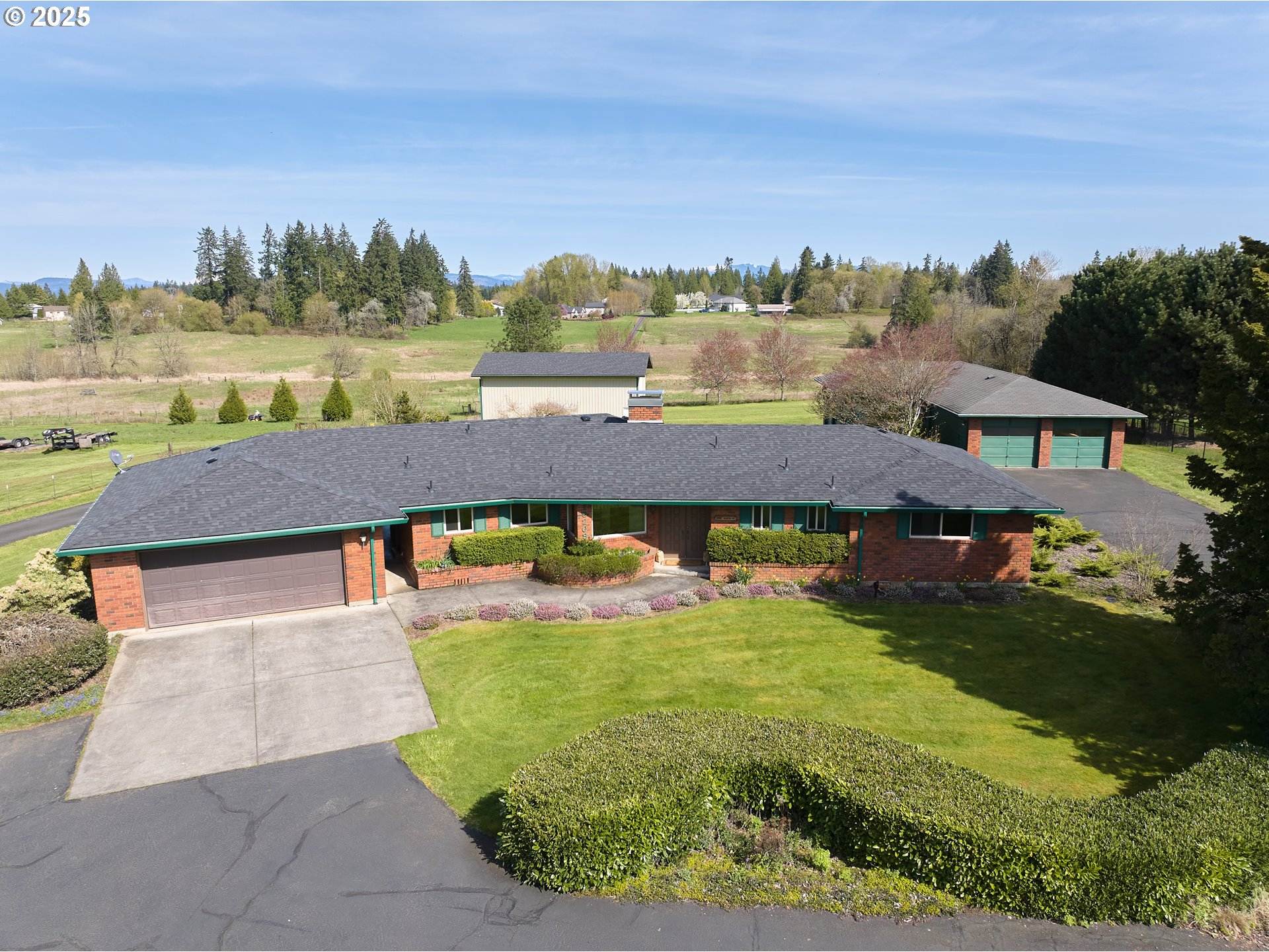 19209 Northeast 29th Avenue Ridgefield, WA 98642 - Photo 2 of 27