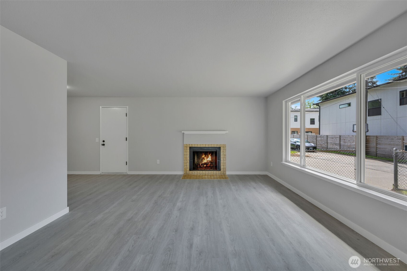 12833 9th Avenue Southwest Burien, WA 98146 - Photo 7 of 39