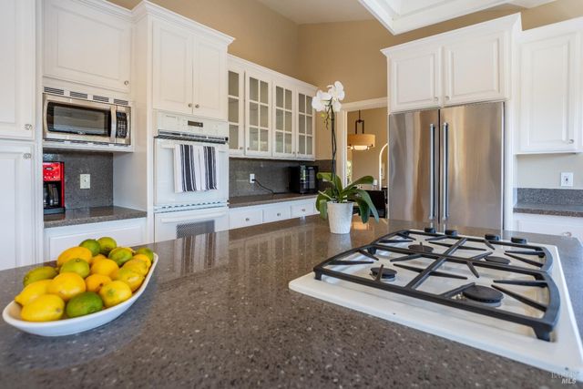 $2,295,000 | 2901 Las Gallinas Avenue, San Rafael, CA 94903