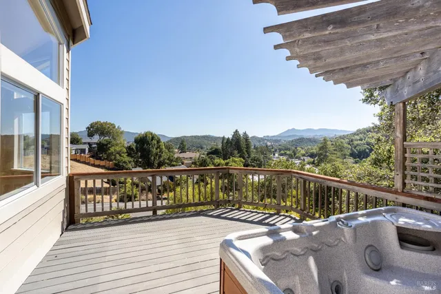 $2,295,000 | 2901 Las Gallinas Avenue, San Rafael, CA 94903