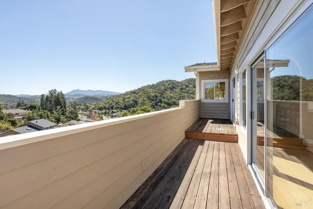 $2,295,000 | 2901 Las Gallinas Avenue, San Rafael, CA 94903
