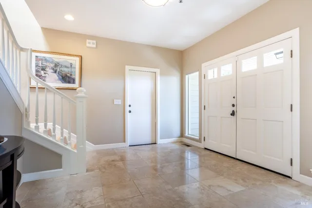 $2,295,000 | 2901 Las Gallinas Avenue, San Rafael, CA 94903