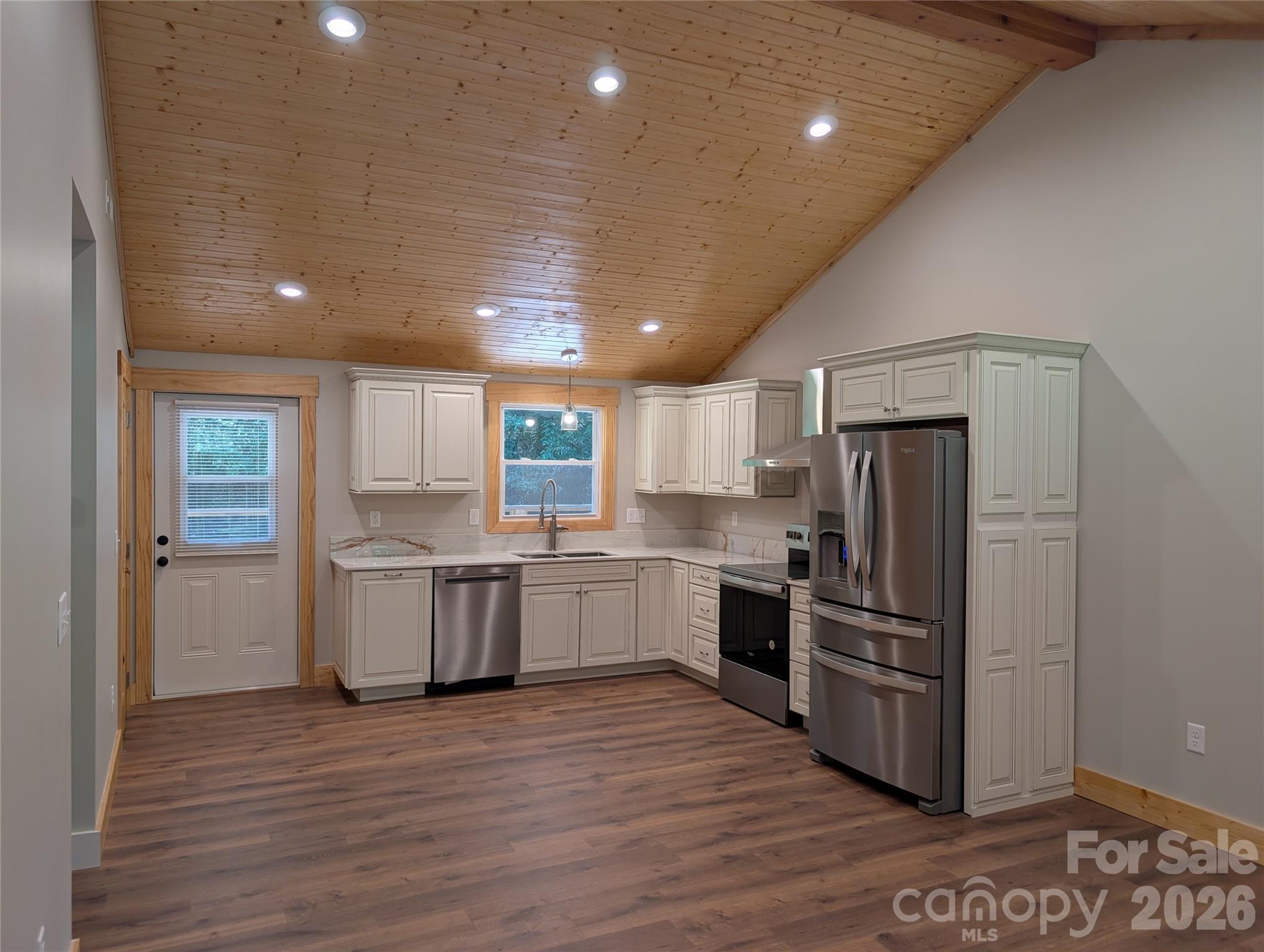 522 Brandon Road Black Mountain, NC 28711 - Photo 4 of 36