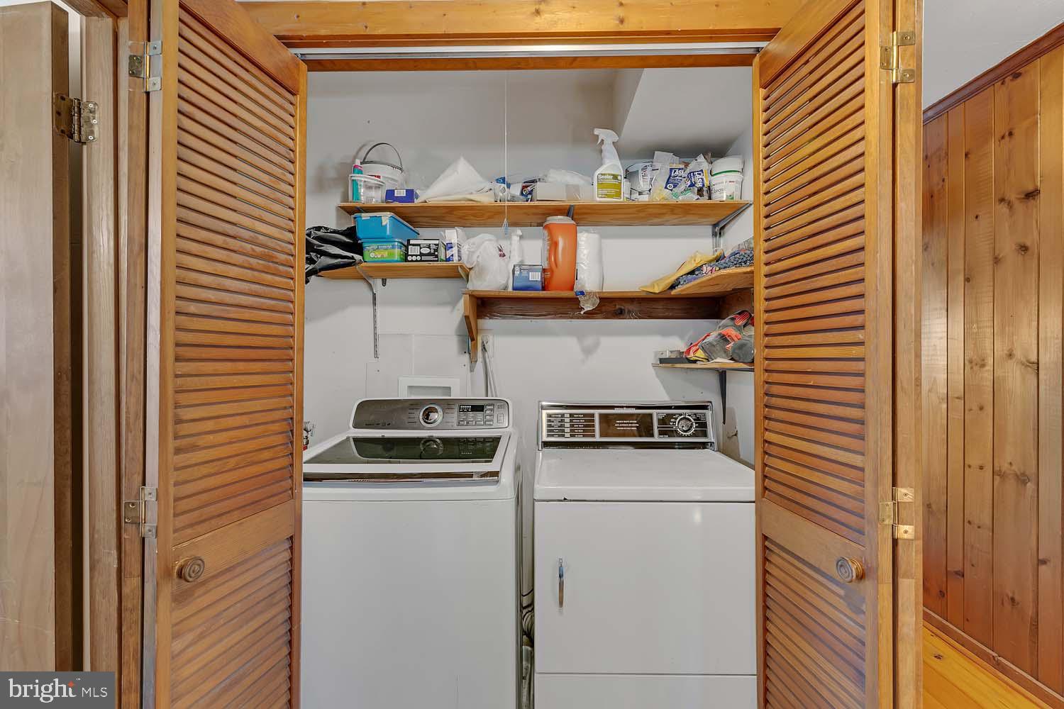 310 Brush Neck Road Susan, VA 23163 - Photo 29 of 66 a kitchen with a stove and cabinets