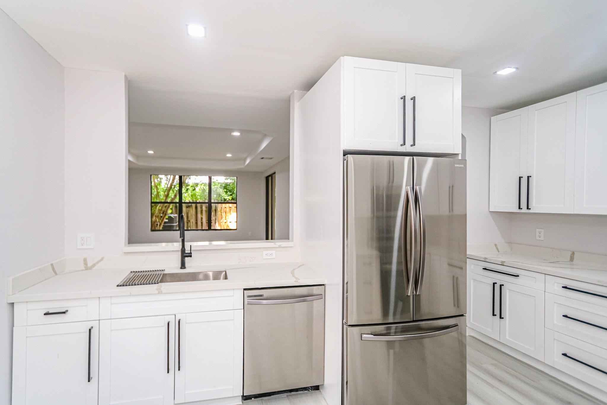 22808 Southwest 89th Path Cutler Bay, FL 33190 - Photo 9 of 40 Photo 9