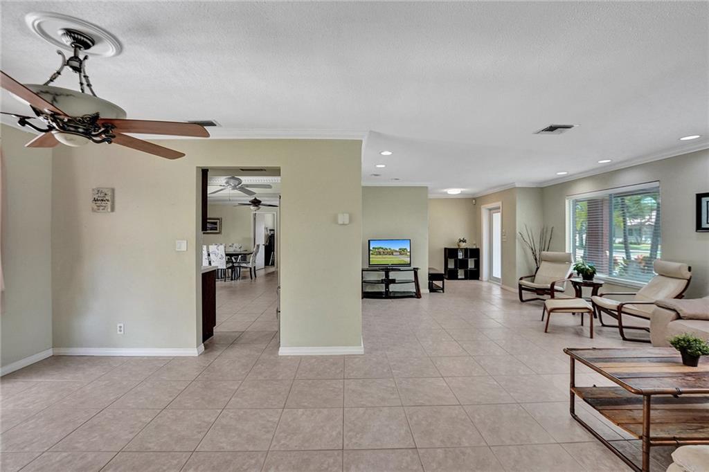 5760 Southwest 7th Street Plantation, FL 33317 - Photo 21 of 56