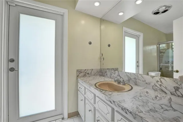 $4,000 | 5760 Southwest 7th Street, Plantation, FL 33317