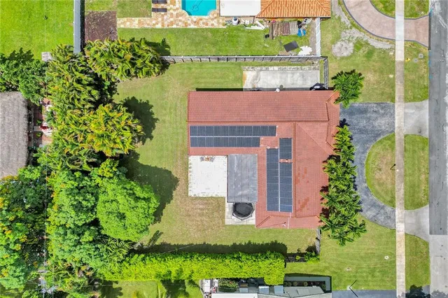 $4,000 | 5760 Southwest 7th Street, Plantation, FL 33317