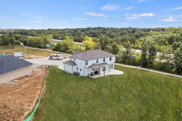 $650,000 | 8320 Northwest 89th Terrace, Kansas City, MO 64153