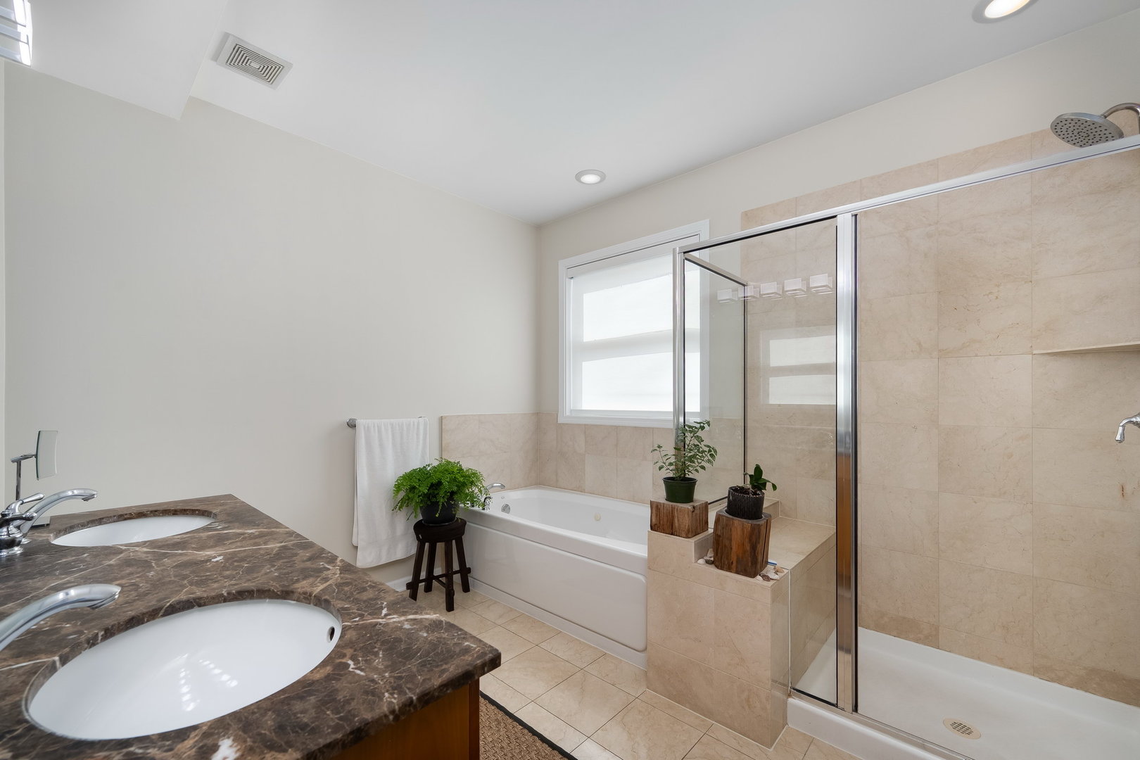4826 North Winthrop Avenue, Unit 2S Chicago, IL 60640 - Photo 11 of 21 a bathroom with a granite countertop sink a toilet and shower