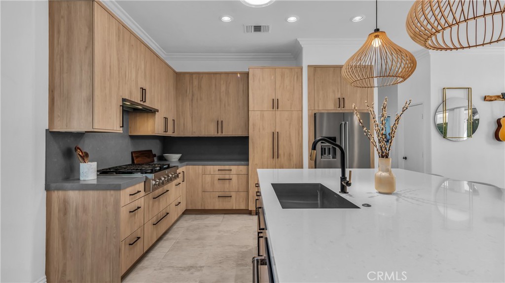 76931 Tomahawk Run Indian Wells, CA 92210 - Photo 6 of 29 Kitchen