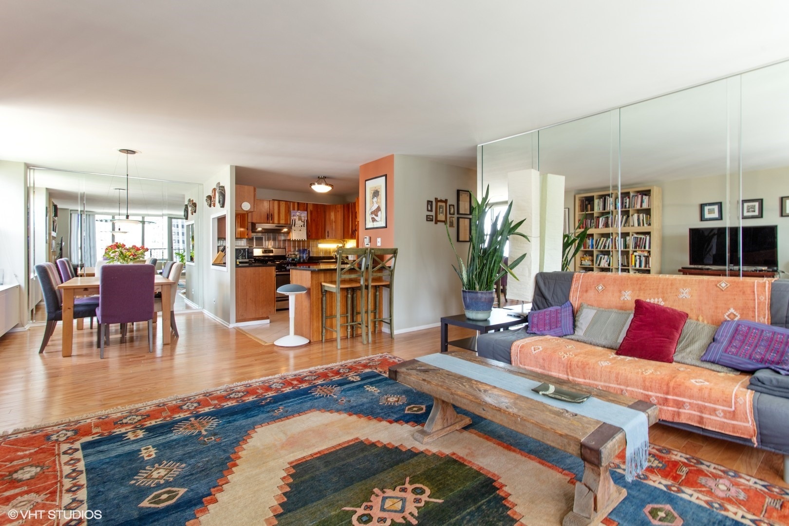 400 East Randolph Street, Unit 2330 Chicago, IL 60601 - Photo 5 of 25