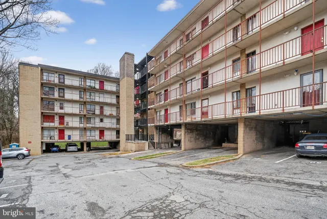 $165,000 | 3301 Hewitt Avenue, Unit 403, Silver Spring, MD 20906