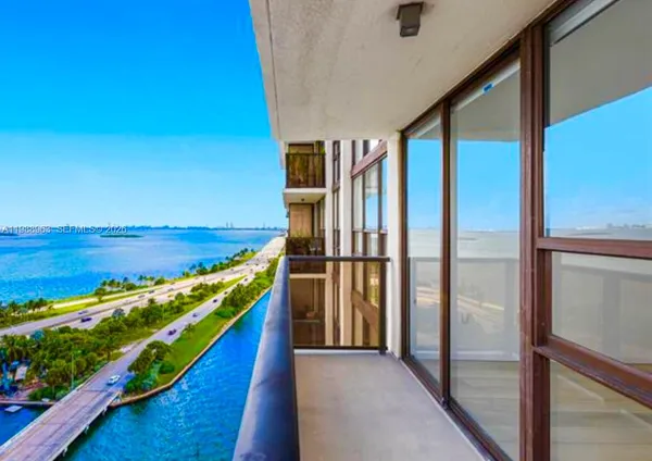 $3,550 | 600 Northeast 36th Street, Unit 1502, Miami, FL 33137