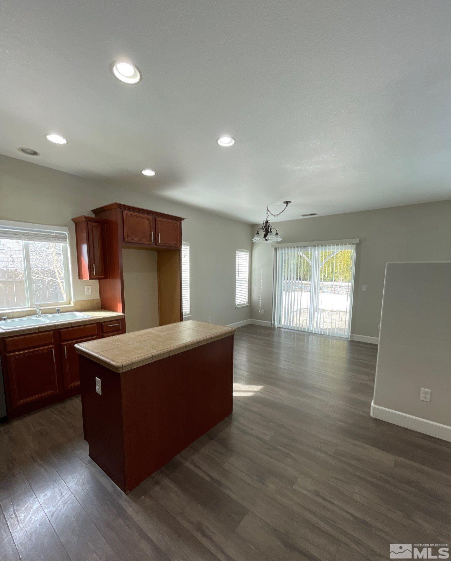 5055 Coggins Road Reno, NV 89506 - Photo 6 of 26 Photo 6