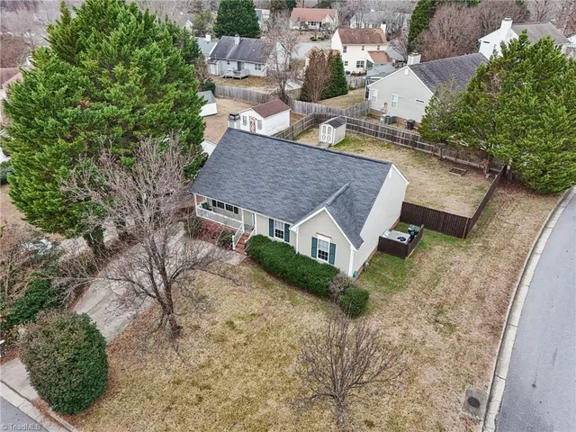 $268,000 | 3100 Brookrun Drive, Jamestown, NC 27282