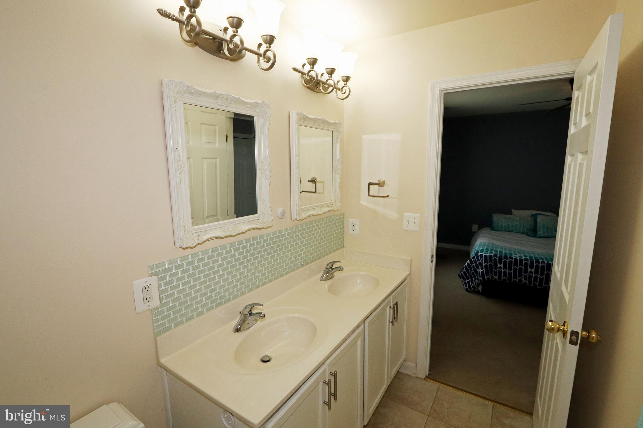 95 Mason Road Prince Frederick, MD 20678 - Photo 22 of 40 En suite
