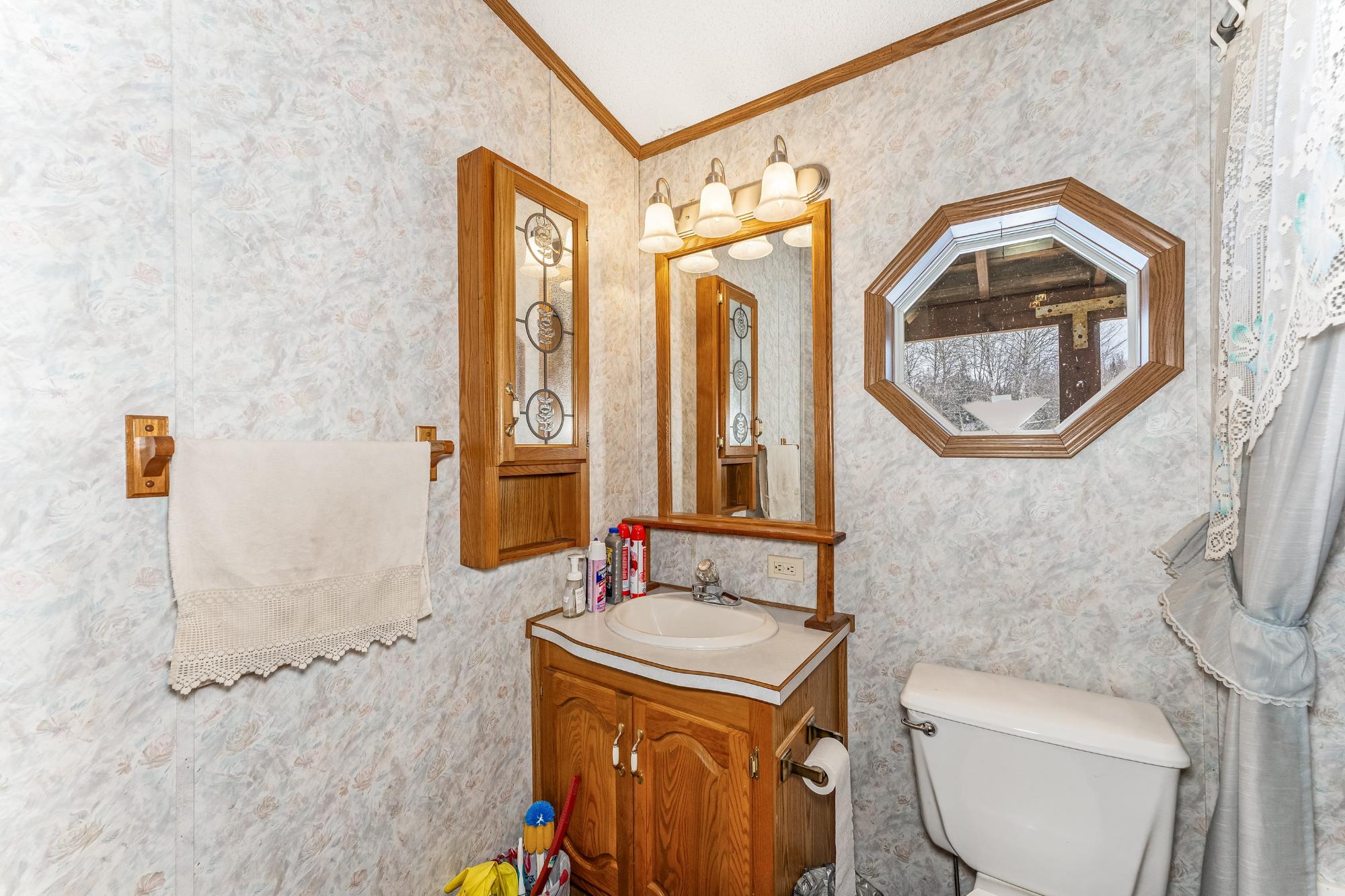 5046 Forest Lane Rhinelander, WI 54501 - Photo 16 of 40 Gallery Image 16