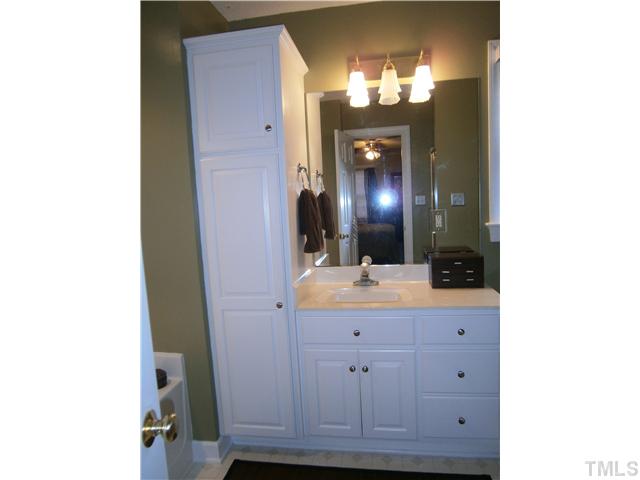 2124 Virginia Dare Place Raleigh, NC 27610 - Photo 16 of 25 Gallery Image 16